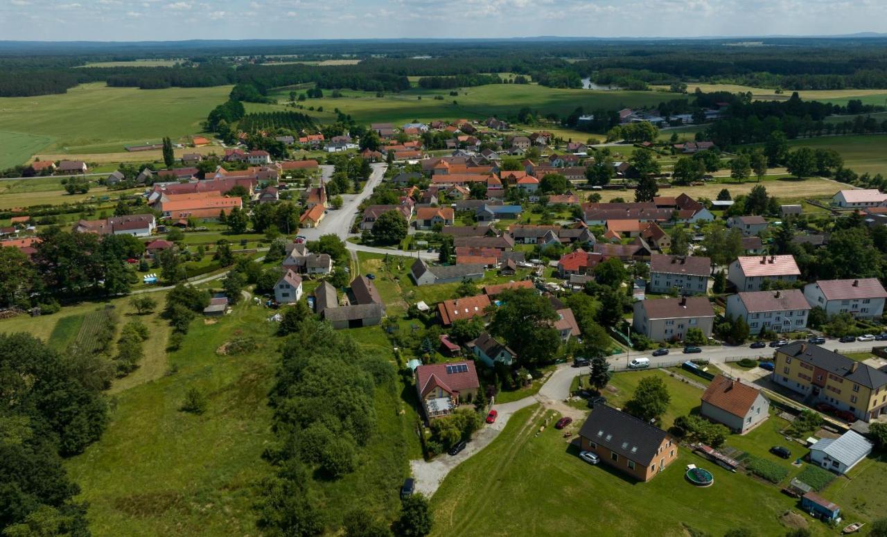Penzion U Sykoru Trebon Bagian luar foto